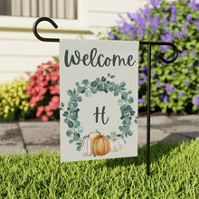 Cargar imagen en el visor de la galería, Garden Flag: Monogram Wreath Pumpkin-H
